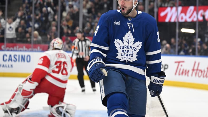 NHL: Detroit Red Wings at Toronto Maple Leafs