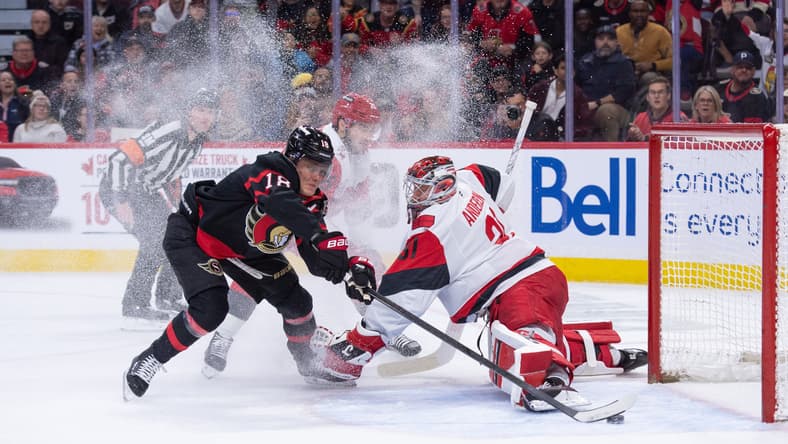 NHL: Carolina Hurricanes at Ottawa Senators