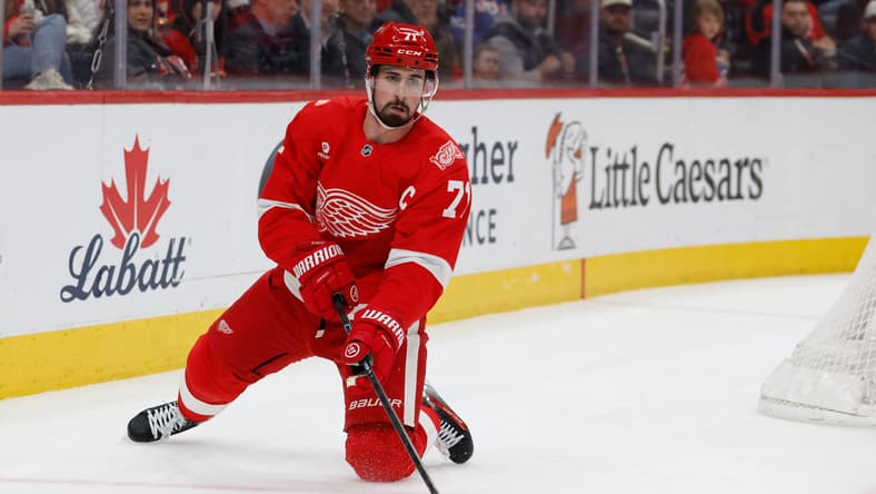 NHL: Columbus Blue Jackets at Detroit Red Wings
