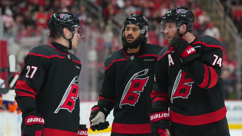 NHL: New York Islanders at Carolina Hurricanes