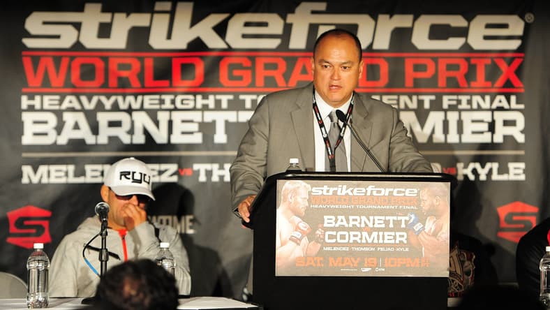 MMA: Strikeforce-Grand Prix Final-Barnett vs Cormier