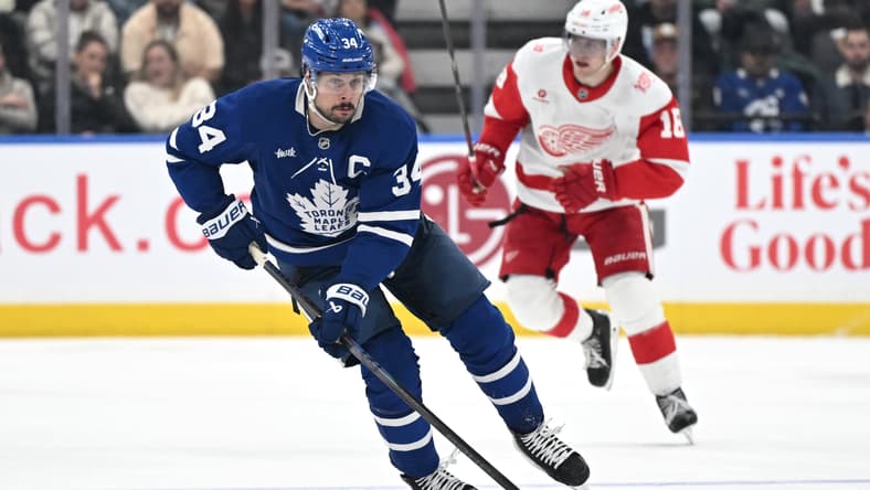 NHL: Detroit Red Wings at Toronto Maple Leafs