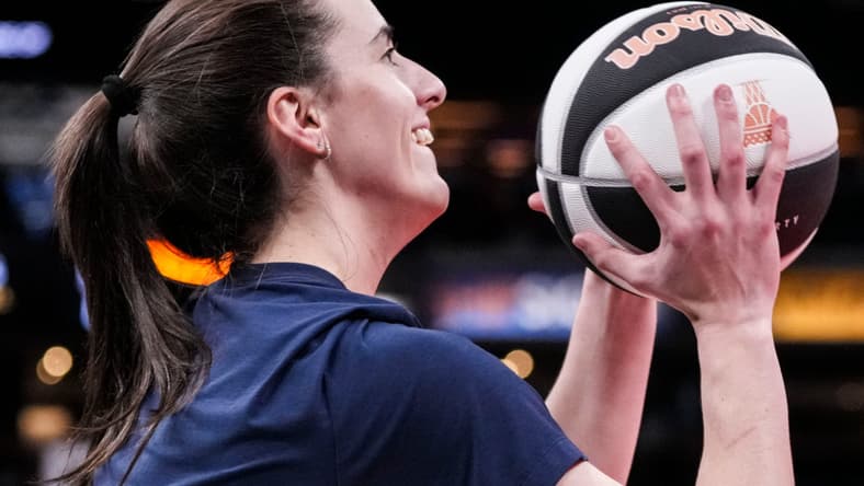 Indiana Fever guard Caitlin Clark (22) warms up Thursday, June 11, 2026, before a game at Gainbridge Fieldhouse in Indianapolis.