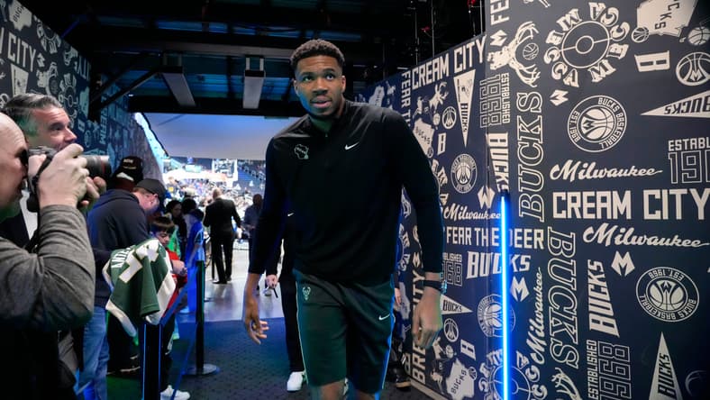 giannis antetokounmpo