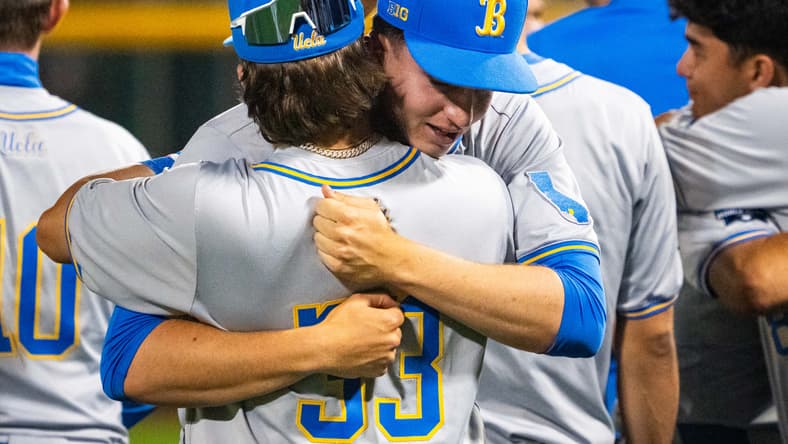 NCAA Baseball: College World Series-Arkansas v UCLA