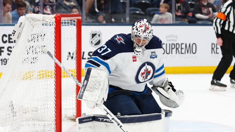 Connor Hellebuyck, Winnipeg Jets