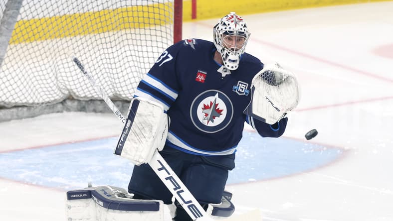 Connor Hellebuyck
