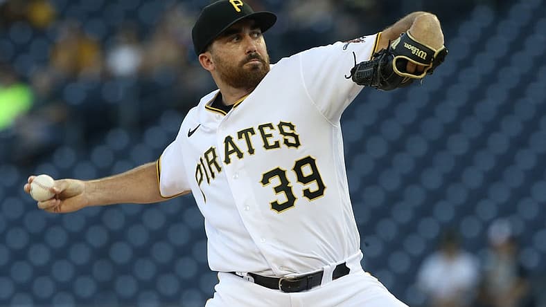 Jun 17, 2022; Pittsburgh, Pennsylvania, USA; Pittsburgh Pirates starting pitcher Zach Thompson (39) delivers a pitch against the San Francisco Giants during the first inning at PNC Park. Mandatory Credit: Charles LeClaire-USA TODAY Sports