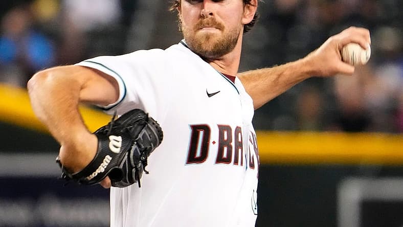 Jul 5, 2022; Phoenix, Arizona, USA; Arizona Diamondbacks starting pitcher Tyler Gilbert (49) throws to the San Francisco Giants in the first inning at Chase Field.
Mlb Giants At Diamondbacks