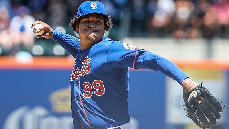 Jul 10, 2022; New York City, New York, USA; New York Mets starting pitcher Taijuan Walker (99) delivers a pitch during the first inning against the Miami Marlins at Citi Field. Mandatory Credit: Vincent Carchietta-USA TODAY Sports