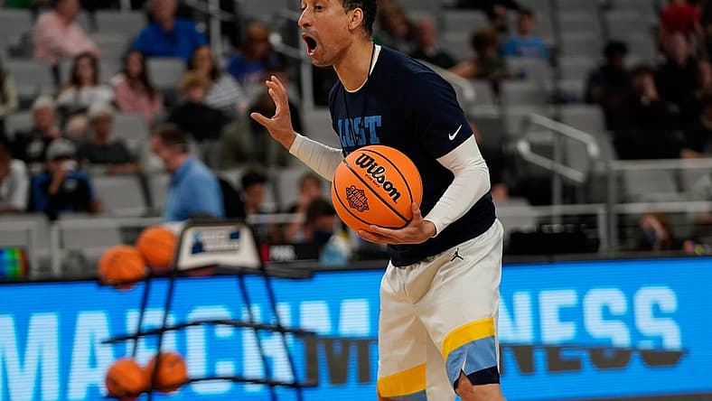 Mar 16, 2022; Fort Worth, TX, USA; Marquette Golden Eagles head coach Shaka Smart calls a play during practice before the first round of the 2022 NCAA Tournament at Dickies Arena. Mandatory Credit: Chris Jones-USA TODAY Sports