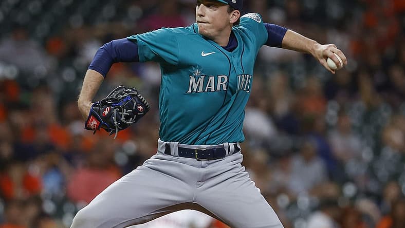 Jun 7, 2022; Houston, Texas, USA; Seattle Mariners relief pitcher Ryan Borucki (30) delivers a pitch during the eighth inning against the Houston Astros at Minute Maid Park. Mandatory Credit: Troy Taormina-USA TODAY Sports