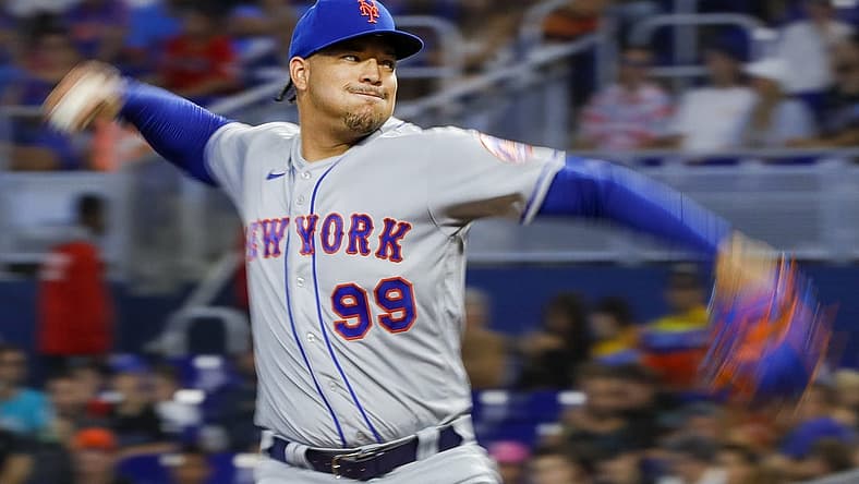 Jul 31, 2022; Miami, Florida, USA; New York Mets starting pitcher Taijuan Walker (99) delivers a pitch during the first inning against the Miami Marlins at loanDepot Park. Mandatory Credit: Sam Navarro-USA TODAY Sports