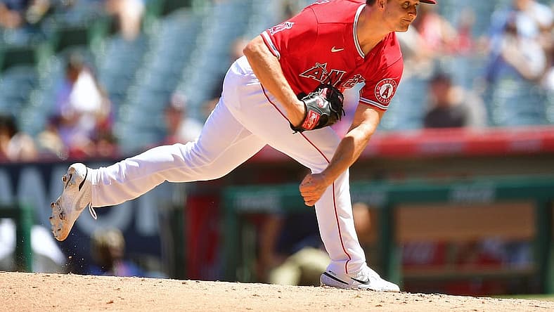 Aug 14, 2022; Anaheim, California, USA; Los Angeles Angels starting pitcher Tucker Davidson (32) throws against the Minnesota Twins during the fourth inning at Angel Stadium. Mandatory Credit: Gary A. Vasquez-USA TODAY Sports