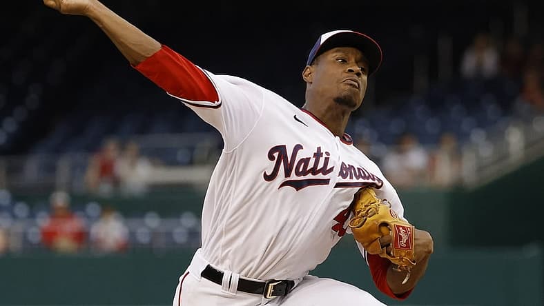 Aug 15, 2022; Washington, District of Columbia, USA; Washington Nationals starting pitcher Josiah Gray (40) pitches against the Chicago Cubs during the first inning at Nationals Park. Mandatory Credit: Geoff Burke-USA TODAY Sports