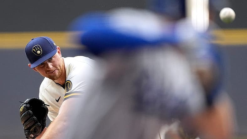 Milwaukee Brewers starting pitcher Eric Lauer (52) throws  during the first inning of their game against the Los Angeles Dodgers Wednesday, August 17, 2022 at American Family Field in Milwaukee, Wis.

Brewers17 1