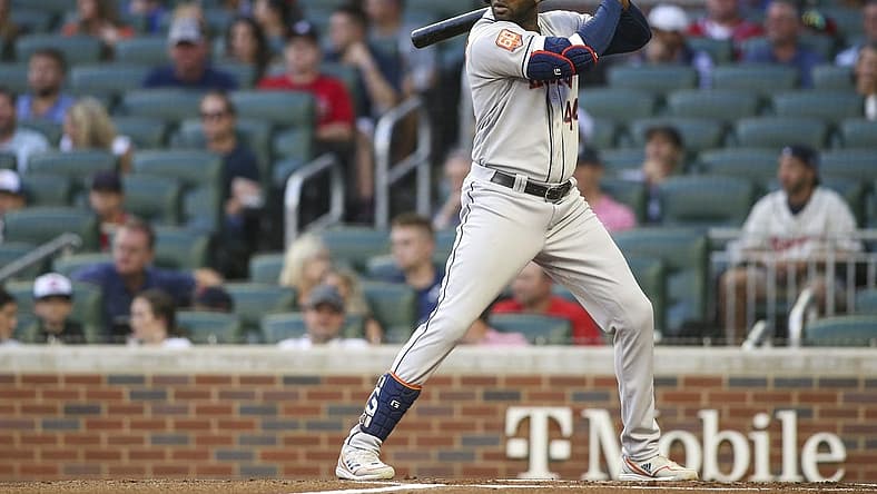 Aug 19, 2022; Atlanta, Georgia, USA; Houston Astros left fielder Yordan Alvarez (44) bats against the Atlanta Braves in the first inning at Truist Park. Mandatory Credit: Brett Davis-USA TODAY Sports