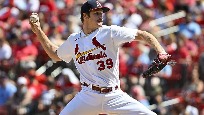 Aug 14, 2022; St. Louis, Missouri, USA; St. Louis Cardinals starting pitcher Miles Mikolas (39) pitches against the Milwaukee Brewers during the eighth inning at Busch Stadium. Mandatory Credit: Jeff Curry-USA TODAY Sports