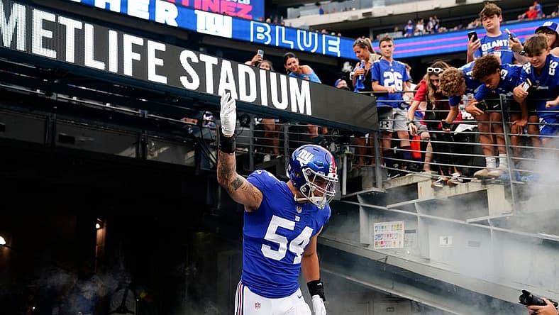 New York Giants linebacker Blake Martinez (54) runs onto the field for a preseason game at MetLife Stadium on August 21, 2022, in East Rutherford.
Nfl Ny Giants Preseason Game Vs Bengals Bengals At Giants
