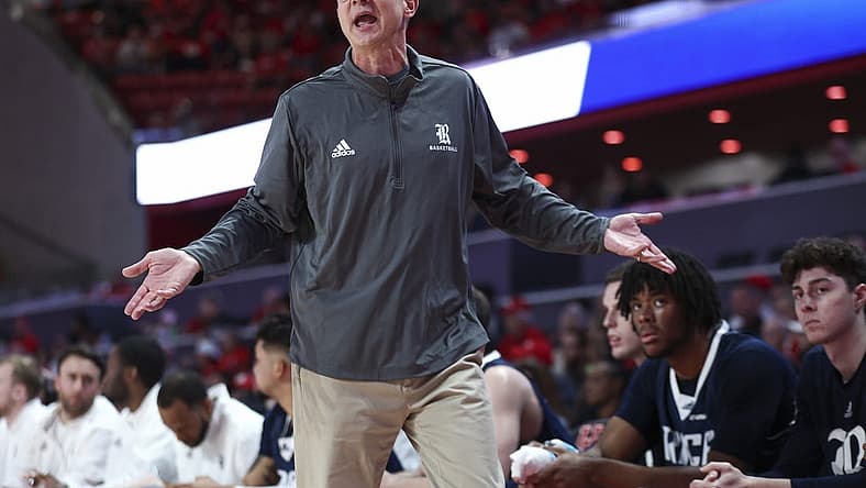 Nov 12, 2021; Houston, Texas, USA; Rice Owls head coach Scott Pera reacts during the first half against the Houston Cougars at Fertitta Center. Mandatory Credit: Troy Taormina-USA TODAY Sports