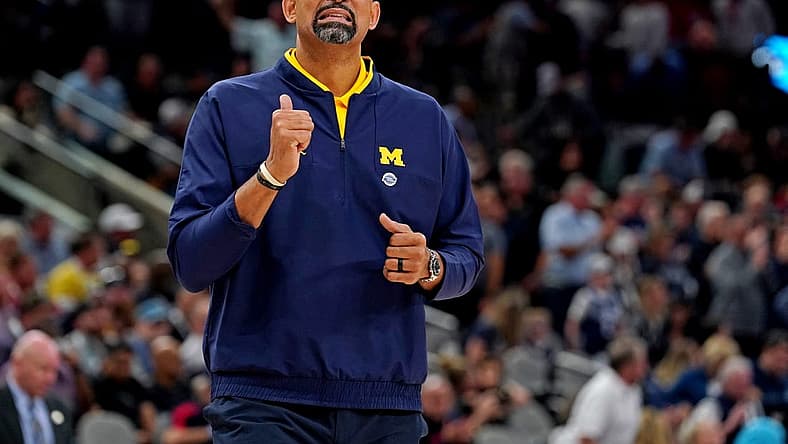 Mar 24, 2022; San Antonio, TX, USA; Michigan Wolverines head coach Juwan Howard reacts against the Villanova Wildcats in the semifinals of the South regional of the men's college basketball NCAA Tournament at AT&T Center. Mandatory Credit: Daniel Dunn-USA TODAY Sports