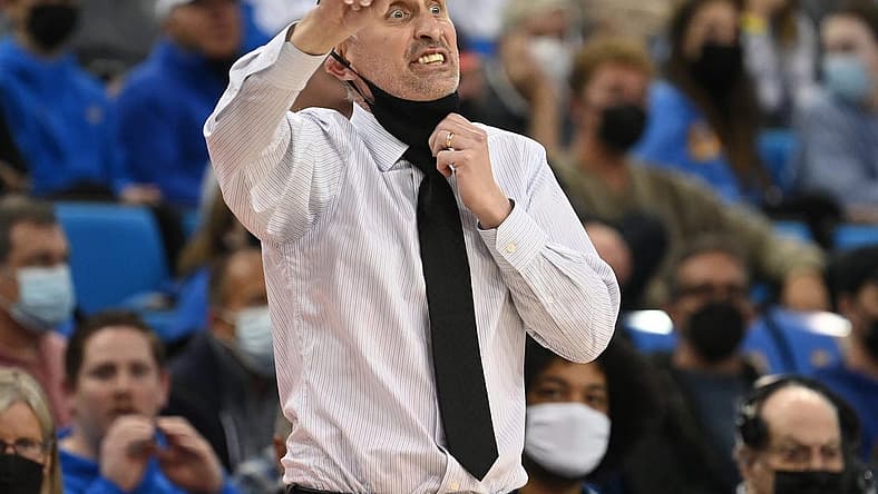 Feb 21, 2022; Los Angeles, California, USA; Arizona State Sun Devils head coach Bobby Hurley calls a play in the second half of the game against the UCLA Bruins at Pauley Pavilion presented by Wescom. Mandatory Credit: Jayne Kamin-Oncea-USA TODAY Sports