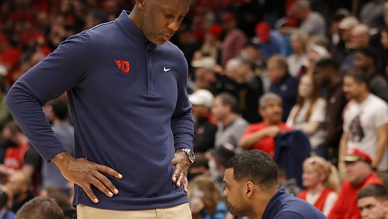 Mar 12, 2022; Washington, D.C., USA; Dayton Flyers head coach Anthony Grant stands on the. Bench against the Richmond Spiders in the final minute in the second half at Capital One Arena. Mandatory Credit: Geoff Burke-USA TODAY Sports