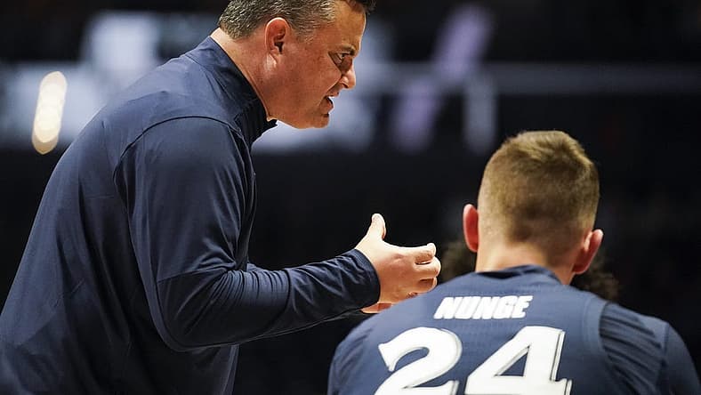 Xavier Musketeers head coach Sean Miller talks to the Blue Team in the second half of a scrimmage during Xavier Basketball s Musketeer Madness on Friday, Oct. 21, 2022 at the Cintas Center in Cincinnati.
Ncaa Basketball Xavier Musketeer Madness