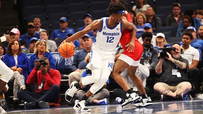 Memphis Tigers' DeAndre Williams looks to make a play during a game against Lane College defense on Oct. 30, 2022 at the Fedex Forum in Memphis.
Memphis Tigers' DeAndre Willimas looks to make a play during a game against Lane College defense on Oct. 30, 2022 at the Fedex Forum in Memphis.