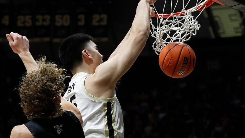 Purdue Boilermakers Zach Edey (15) dunks the ball during the NCAA men s basketball exhibition game against the Truman State Bulldogs, Wednesday, Nov. 2, 2022, at Mackey Arena in West Lafayette, Ind.
Purduetrumanstatembb110222 Am27789