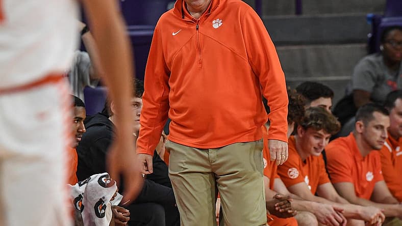 Nov 7, 2022; Clemson, SC, USA; Clemson head coach Brad Brownell during the first half at Littlejohn Coliseum Monday, November 7, 2022. Mandatory Credit: Ken Ruinard-USA TODAY Sports