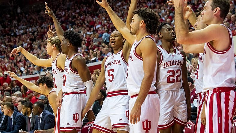 Indiana's Malik Reneau (5) and the Indiana bench celebrate a three-pointer during the second half of the Indiana versus Bethune-Cookman men's basketball game at Simon Skjodt Assembly Hall on Thursday, Nov. 10, 2022.

Iu Bc 2h Reneau And Bench