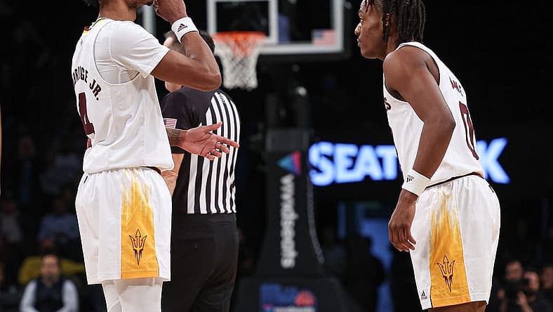 Nov 17, 2022; Brooklyn, New York, USA; Arizona State Sun Devils guard Desmond Cambridge Jr. (4) gestures to the crowd in front of Arizona State Sun Devils guard DJ Horne (0) during the second half against the Michigan Wolverines at Barclays Center. Mandatory Credit: Vincent Carchietta-USA TODAY Sports