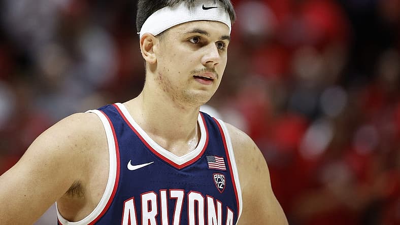 Dec 1, 2022; Salt Lake City, Utah, USA; Arizona Wildcats guard Kerr Kriisa (25) takes a moment against the Utah Utes at Jon M. Huntsman Center. Mandatory Credit: Jeffrey Swinger-USA TODAY Sports