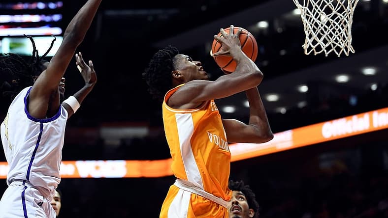 Tennessee forward Julian Phillips (2) tries to score while guarded by Alcorn State forward/center Dontrell McQuarter (1) during the NCAA college basketball game between the Tennessee Vols and the Alcorn State Braves in Knoxville, Tenn. on Sunday, December 4, 2022.
Kns Uthoops Alcorn State