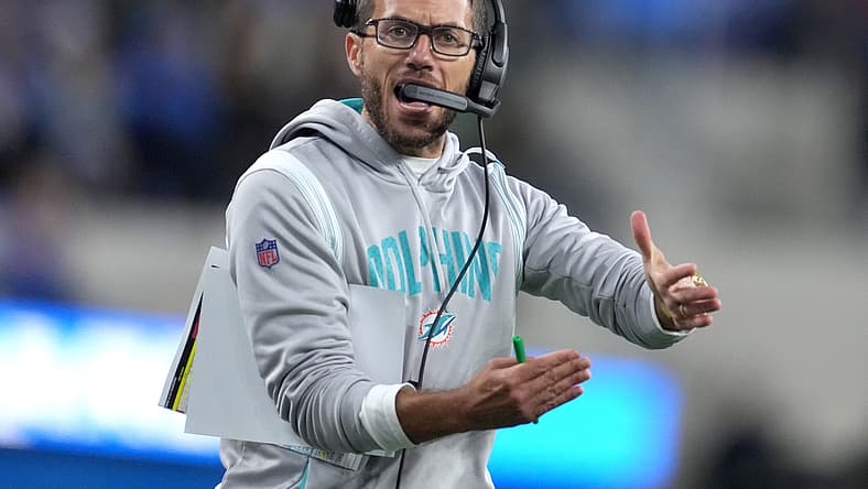 nfl picks against the spread: miami dolphins over new england patriots