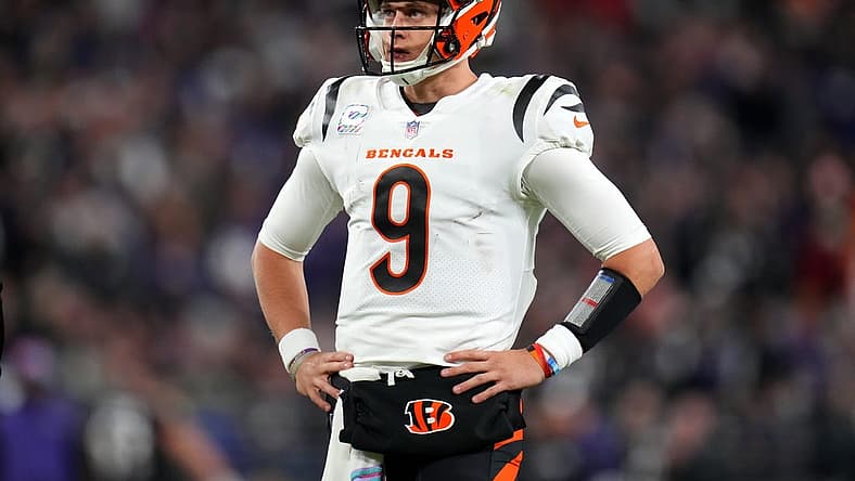 Cincinnati Bengals quarterback Joe Burrow (9) looks up at the scoreboard between plays in the fourth quarter during an NFL Week 5 game against the Baltimore Ravens, Sunday, Oct. 9, 2022, at M&T Bank Stadium in Baltimore.

Nfl Cincinnati Bengals At Baltimore Ravens Oct 9 0333