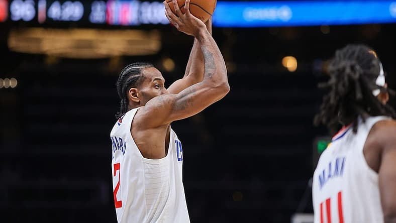 Jan 28, 2023; Atlanta, Georgia, USA; LA Clippers forward Kawhi Leonard (2) shoots against the Atlanta Hawks in the second half at State Farm Arena. Mandatory Credit: Brett Davis-USA TODAY Sports