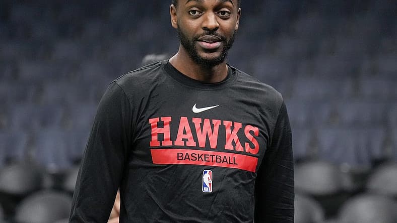 Dec 16, 2022; Charlotte, North Carolina, USA; Atlanta Hawks forward Justin Holiday (8) during pre game warm ups against the Charlotte Hornets at Spectrum Center. Mandatory Credit: Jim Dedmon-USA TODAY Sports