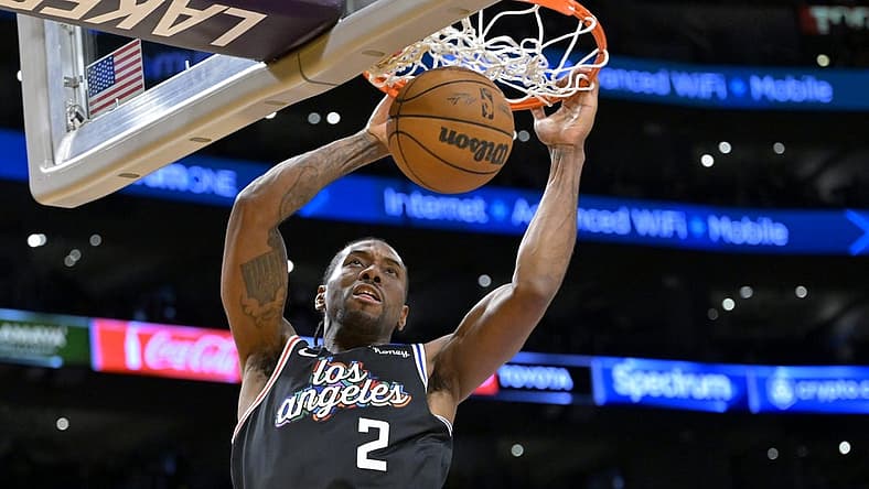 Jan 24, 2023; Los Angeles, California, USA; Los Angeles Clippers forward Kawhi Leonard (2) dunks in the second half against the Los Angeles Lakers at Crypto.com Arena. Mandatory Credit: Jayne Kamin-Oncea-USA TODAY Sports