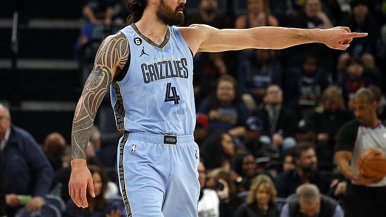 Jan 16, 2023; Memphis, Tennessee, USA; Memphis Grizzlies center Steven Adams (4) gives direction during the first half against the Phoenix Suns at FedExForum. Mandatory Credit: Petre Thomas-USA TODAY Sports