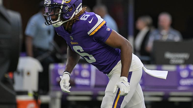 NFL: San Francisco 49ers at Minnesota Vikings