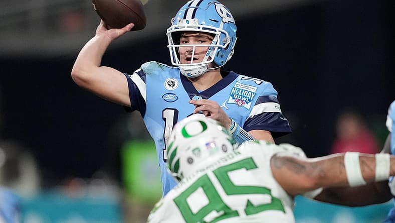 NCAA Football: Holiday Bowl-North Carolina at Oregon