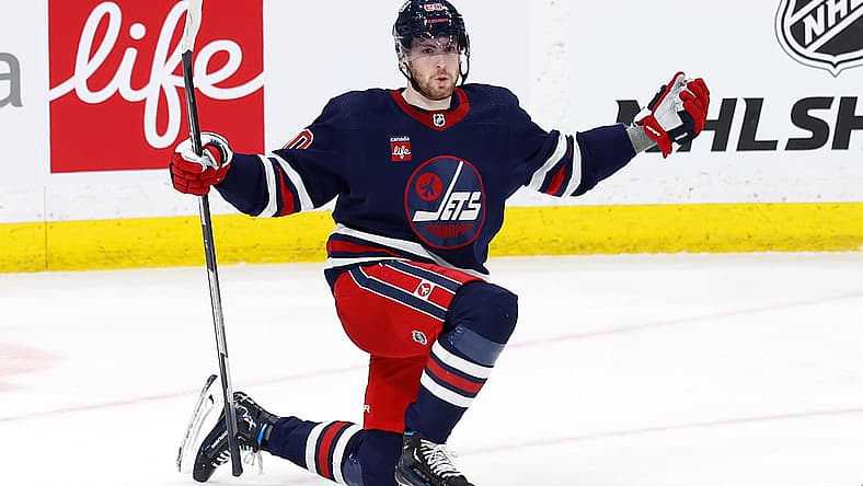 NHL: New Jersey Devils at Winnipeg Jets