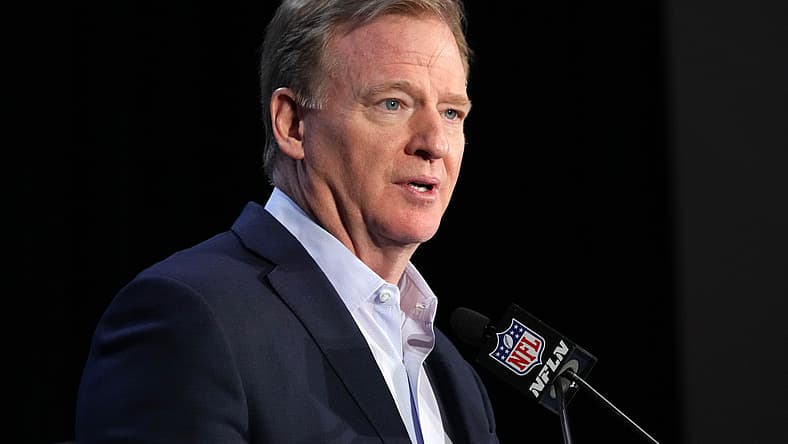 NFL: Super Bowl Host Committee Handoff Press Conference