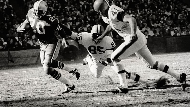 best cornerbacks of all time: mel renfro