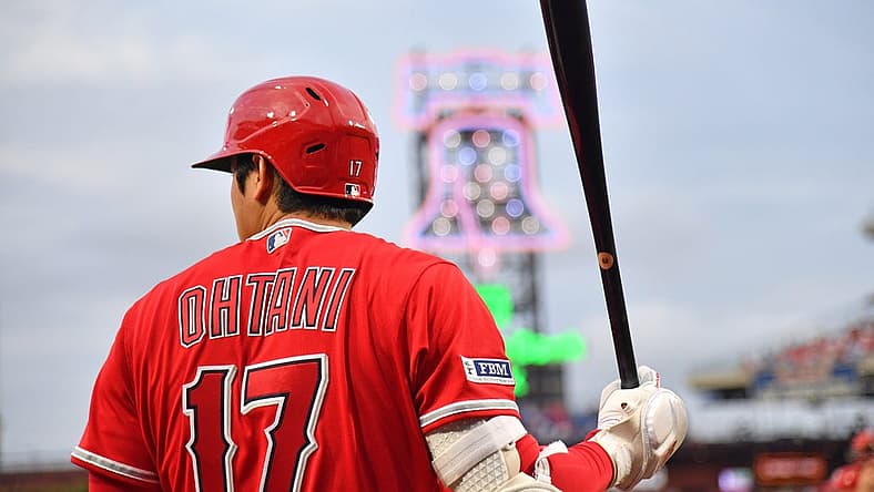 Aug 28, 2023; Philadelphia, Pennsylvania, USA; Los Angeles Angels designated hitter Shohei Ohtani (17) on deck against the Philadelphia Phillies at Citizens Bank Park. Mandatory Credit: Eric Hartline-USA TODAY Sports