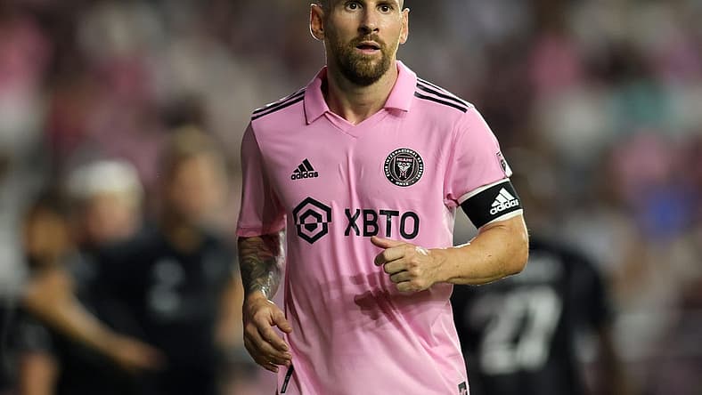 Aug 30, 2023; Fort Lauderdale, Florida, USA; Inter Miami forward Lionel Messi (10) during the second half against Nashville SC at DRV PNK Stadium. Mandatory Credit: Sam Navarro-USA TODAY Sports