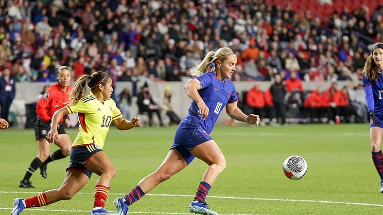 Oct 26, 2023; Sandy, Utah, USA; United States midfielder Lindsey Horan (10) keeps the ball away from Colombia midfielder Leicy Santos (10) during the first half at America First Field. Mandatory Credit: Chris Nicoll-USA TODAY Sports