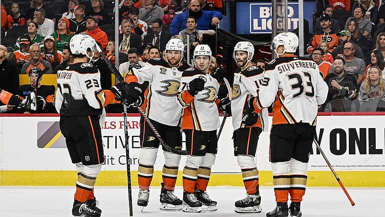 Oct 28, 2023; Philadelphia, Pennsylvania, USA; Anaheim Ducks right wing Frank Vatrano (77) celebrates his goal with teammates during the first period against the Philadelphia Flyers at Wells Fargo Center. Mandatory Credit: John Geliebter-USA TODAY Sports